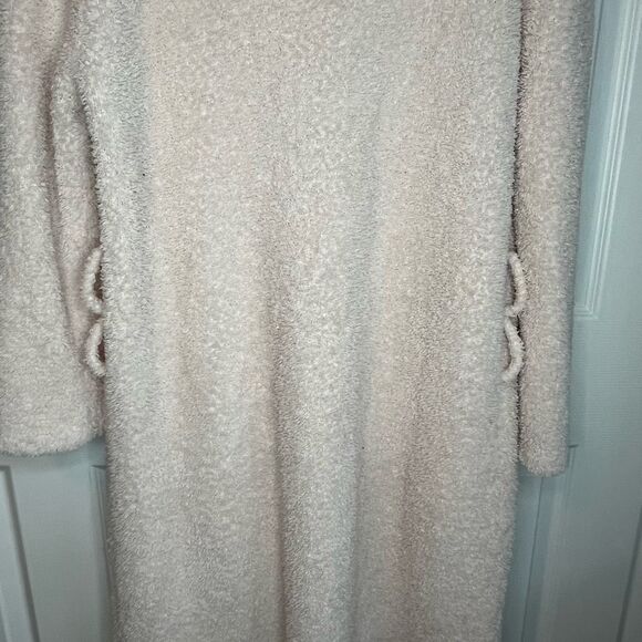 Barefoot Dreams Cozychic Plush Soft Robe with Pockets Size 2 - Measures as large - Picture 6 of 9
